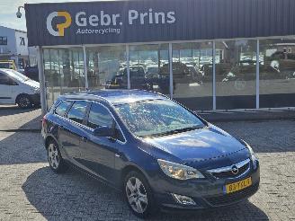 skadebil auto Opel Astra SPORTS TOURER 1.4 Turbo 16V Combi/o  Benzine 1.364cc 88kW (120pk) FWD 2012/2