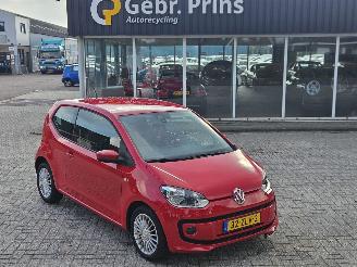 Damaged car Volkswagen Up! 1.0 12V 75 Hatchback  Benzine 999cc 55kW (75pk) FWD 2013/2