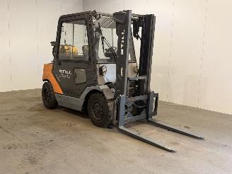 krockskadad bil machine Still  R70 - 40 Hybrid/LPG Heftruck 2012/1