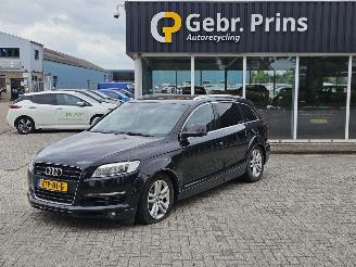 Schadeauto Audi Q7 3.0 TDI V6 grijs kenteken 24V SUV  Diesel 2.967cc 171kW (232pk) 4x4 2006/7