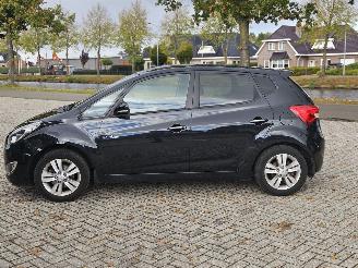 Hyundai Ix20 1.6i 16V SUV  Benzine 1.591cc 92kW (125pk) FWD picture 4
