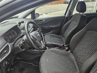 Opel Corsa -E 1.4 16V Hatchback  Benzine 1.398cc 66kW (90pk) FWD picture 10