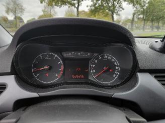 Opel Corsa -E 1.4 16V Hatchback  Benzine 1.398cc 66kW (90pk) FWD picture 13