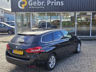 krockskadad bil auto Peugeot 308 1.6 BlueHDi 120 Combi/o 4Dr Diesel 1.560cc 88kW (120pk) FWD 2015/9