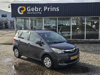 Schadeauto Subaru Trezia 1.33 16V Dual VVT-I MPV  Benzine 1.329cc 73kW (99pk) FWD 2011/5