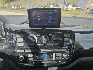 Volkswagen Up! 1.0 12V 60 Hatchback  Benzine 999cc 44kW (60pk) FWD picture 13