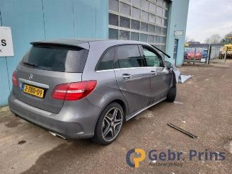 Purkuautot passenger cars Mercedes B-klasse B (W246), Hatchback, 2011 / 2018 1.6 B-180 BlueEFFICIENCY Turbo 16V 2014/11