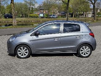 Mitsubishi Space-star 1.2 12V Hatchback  Benzine 1.193cc 59kW (80pk) FWD picture 5