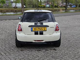 Mini One 1.6 16V One Hatchback  Benzine 1.598cc 55kW (75pk) FWD picture 6