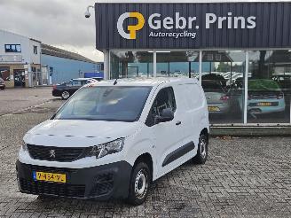 krockskadad bil bedrijf Peugeot Partner 1.6 BlueHDI 75 Bestel  Diesel 1.560cc 55kW (75pk) FWD 2019/1