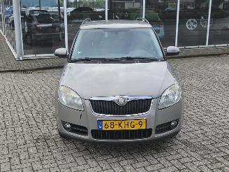 Skoda Fabia 1.4i 16V LPG Combi/o 4Dr Benzine 1.397cc 63kW (86pk) FWD picture 2