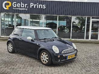 skadebil auto Mini Mini COOPER 1.6 85KW 2006/9