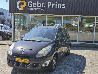 Avarii autoturisme Renault Scenic 1.4 16V TCe 130 MPV  Benzine 1.397cc 96kW (131pk) FWD 2010/3