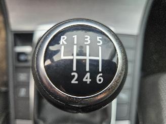 Volkswagen Passat 1.6 TDI 16V Bluemotion Combi/o  Diesel 1.598cc 77kW (105pk) FWD picture 10