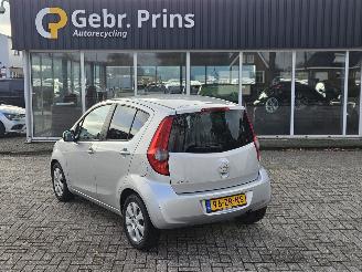 krockskadad bil auto Opel Agila 1.2 16V MPV  Benzine 1.242cc 63kW (86pk) FWD 2008/5