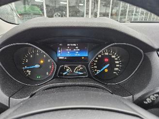 Ford Focus 1.0 Ti-VCT EcoBoost 12V 125 Combi/o  Benzine 998cc 92kW (125pk) FWD picture 14