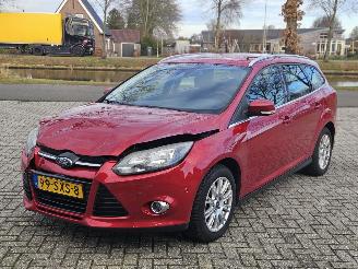 skadebil auto Ford Focus 1.6 SCTi 16V Combi/o  Benzine 1.596cc 110kW (150pk) FWD 2012/1