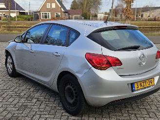 Opel Astra 1.7 CDTi 16V 110 Hatchback 4Dr Diesel 1.686cc 81kW (110pk) FWD picture 6