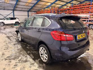 BMW 2-serie 220i 2.0 TwinPower Turbo 16V MPV  Benzine 1.998cc 141kW (192pk) FWD picture 4
