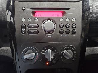 Suzuki Splash 1.2 VVT 16V MPV  Benzine 1.242cc 69kW (94pk) FWD picture 15