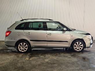 Skoda Fabia 1.4i 16V Combi/o 4Dr Benzine 1.397cc 63kW (86pk) FWD picture 6