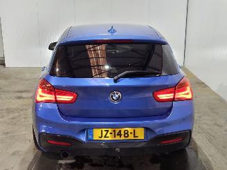 BMW 1-serie 116i 1.5 12V Hatchback 4Dr Benzine 1.499cc 80kW (109pk) RWD picture 10