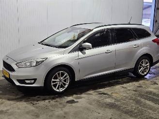 Ford Focus 1.0 Ti-VCT EcoBoost 12V 125 Combi/o  Benzine 998cc 92kW (125pk) FWD picture 5