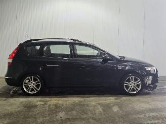 Hyundai I-30 1.6 CVVT 16V Combi/o  Benzine 1.591cc 93kW (126pk) FWD picture 3