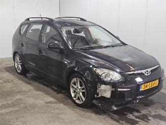 Hyundai I-30 1.6 CVVT 16V Combi/o  Benzine 1.591cc 93kW (126pk) FWD picture 3