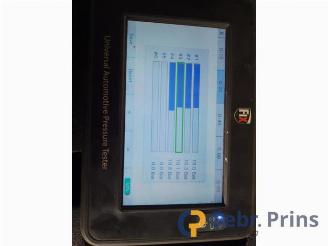 Volvo V-40 V40 (MV), Hatchback 5-drs, 2012 / 2019 1.6 T3 GTDi 16V picture 10