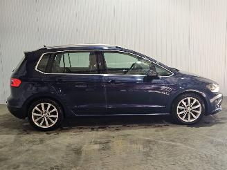 Volkswagen Golf Sportsvan 1.6 TDI BlueMotion 16V MPV  Diesel 1.598cc 81kW (110pk) FWD picture 2
