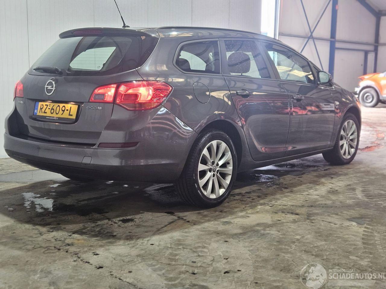 Opel Astra SPORTS TOURER 1.4 16V ecoFLEX Combi/o  Benzine 1.398cc 74kW (101pk) FWD
