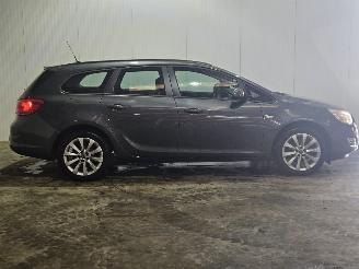Opel Astra SPORTS TOURER 1.4 16V ecoFLEX Combi/o  Benzine 1.398cc 74kW (101pk) FWD picture 2