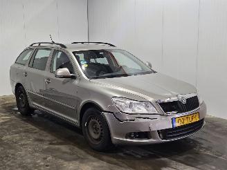 skadebil auto Skoda Octavia 1.6 TDI Greenline Combi/o 4Dr Diesel 1.598cc 77kW (105pk) FWD 2012/2