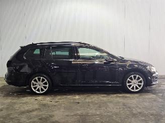 Volkswagen Golf 1.6 TDI BlueMotion 16V Combi/o  Diesel 1.598cc 81kW (110pk) FWD picture 2