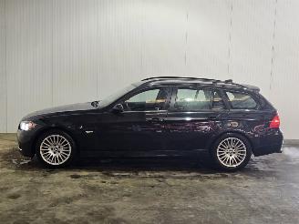 BMW 3-serie 318i 16V Combi/o  Benzine 1.995cc 95kW (129pk) RWD picture 6