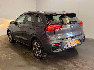 skadebil auto Kia e-Niro E-Niro 64 kWh SUV  Elektrisch  150kW (204pk) FWD 2020/11