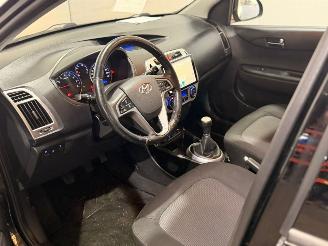 Hyundai I-20 1.2i 16V Hatchback  Benzine 1.248cc 63kW (86pk) FWD picture 9