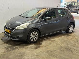Peugeot 208 1.2 Vti 12V PureTech 82 Hatchback  Benzine 1.199cc 60kW (82pk) FWD picture 8