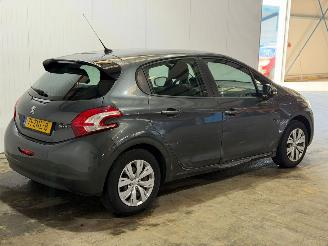 Peugeot 208 1.2 Vti 12V PureTech 82 Hatchback  Benzine 1.199cc 60kW (82pk) FWD picture 3