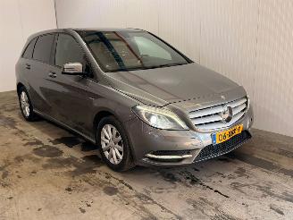 Mercedes B-klasse 1.6 B-180 BlueEFFICIENCY Turbo 16V Hatchback  Benzine 1.595cc 90kW (122pk) FWD picture 3