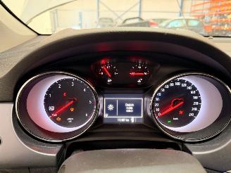 Opel Astra 1.6 CDTI 110 16V Combi/o  Diesel 1.598cc 81kW (110pk) FWD picture 18