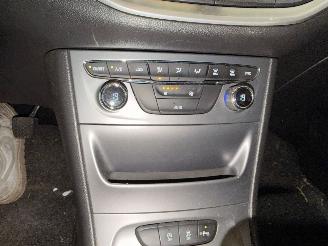 Opel Astra 1.6 CDTI 110 16V Combi/o  Diesel 1.598cc 81kW (110pk) FWD picture 16