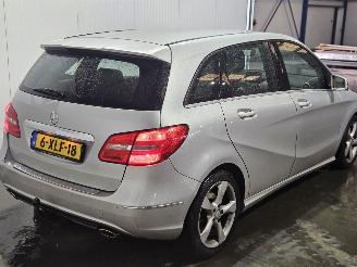 Mercedes B-klasse 1.5 B-180 CDI,d 16V Hatchback  Diesel 1.461cc 80kW (109pk) FWD picture 10
