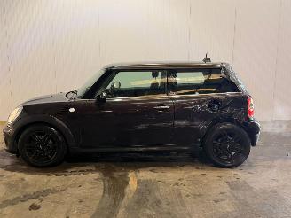 Mini Mini 1.6 16V One Hatchback  Benzine 1.598cc 55kW (75pk) FWD picture 4
