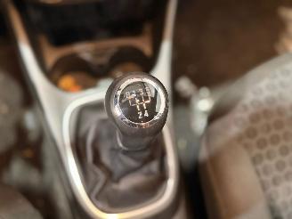 Opel Corsa-E 1.2 16V Hatchback  Benzine 1.229cc 51kW (69pk) FWD picture 13