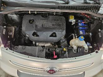 Fiat 500L 0.9 TwinAir Turbo 105 MPV  Benzine 875cc 77kW (105pk) FWD picture 7