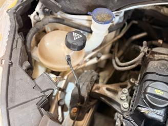 Peugeot 208 1.0 Vti 12V PureTech Hatchback  Benzine 999cc 50kW (68pk) FWD picture 10