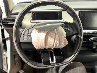 Citroën C4 cactus 1.2 PureTech 82 12V Hatchback 4Dr Benzine 1.199cc 60kW (82pk) FWD picture 14