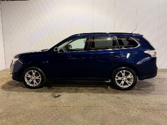 Mitsubishi Outlander 2.2 DI-D 16V Clear Tec 4x4 SUV  Diesel 2.268cc 110kW (150pk) 4x4 picture 4